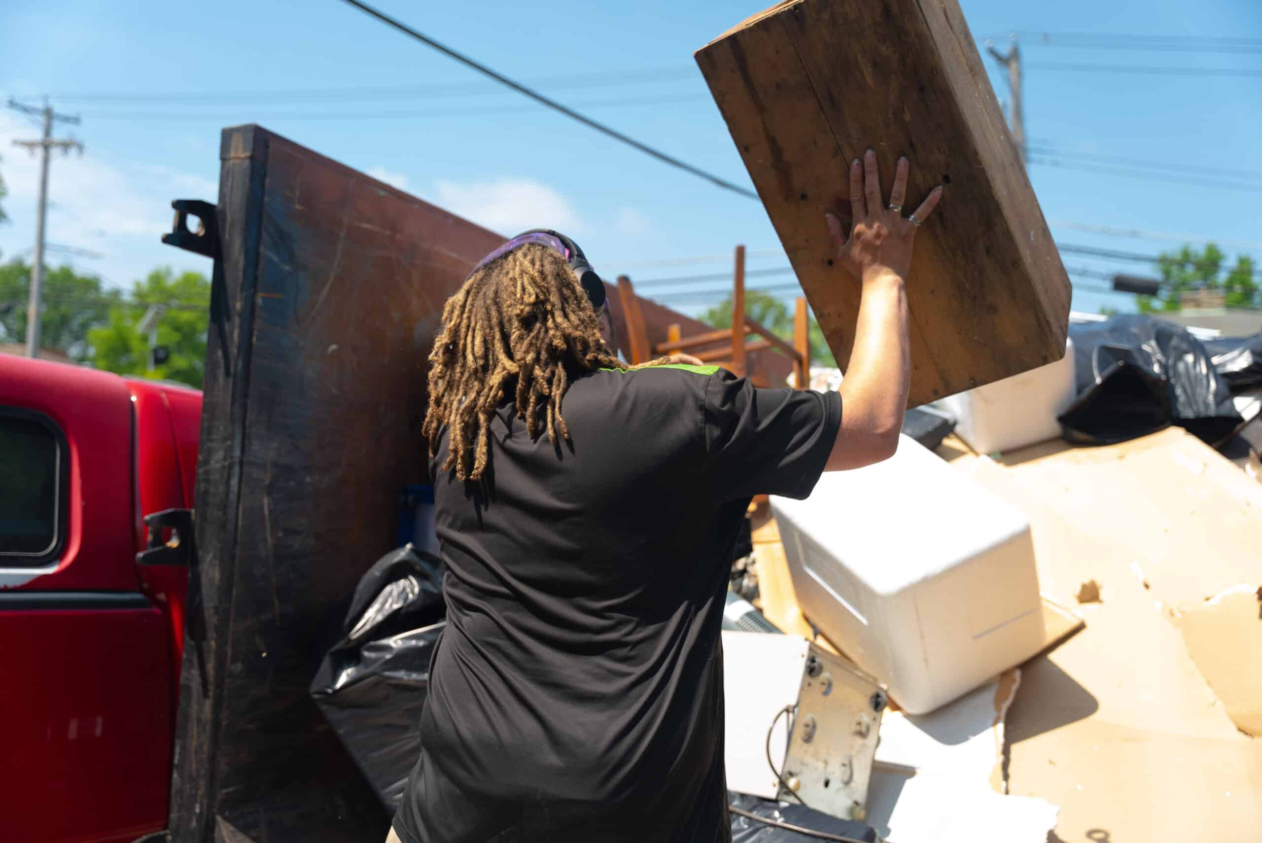 Dumpster To Clean Out House St.Louis MO